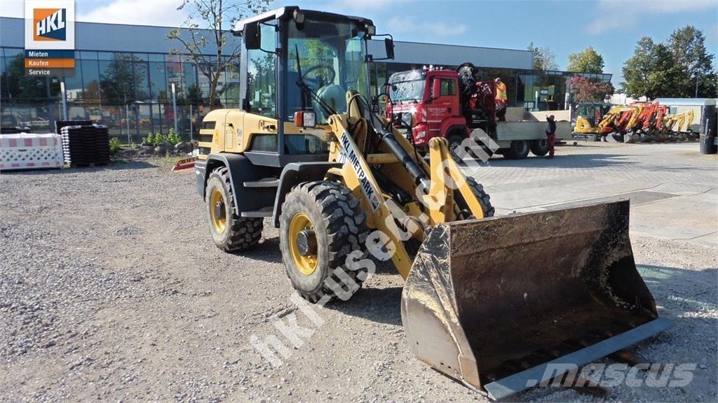 Yanmar V 80 Kolové nakladače