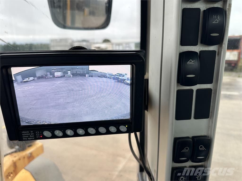 Volvo L110G Kolové nakladače