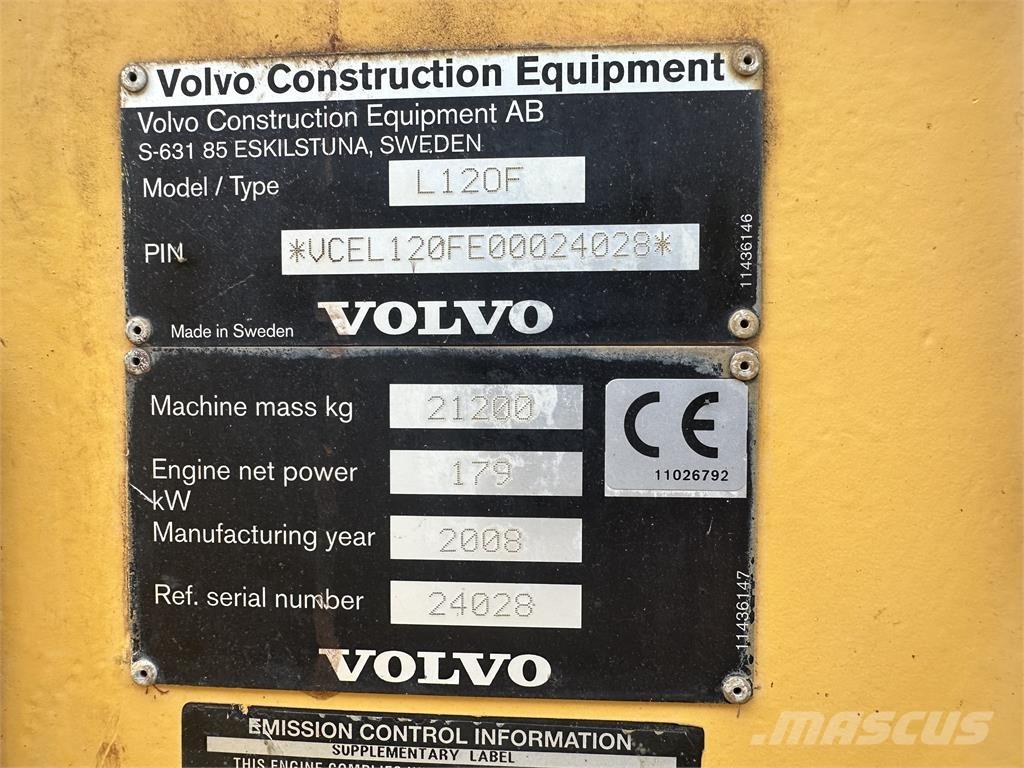 Volvo L120F Kolové nakladače