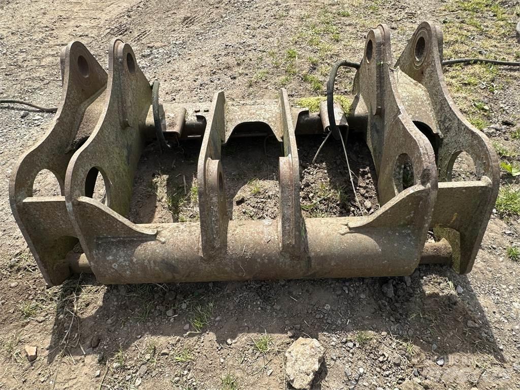 Volvo quick coupler Kolové nakladače