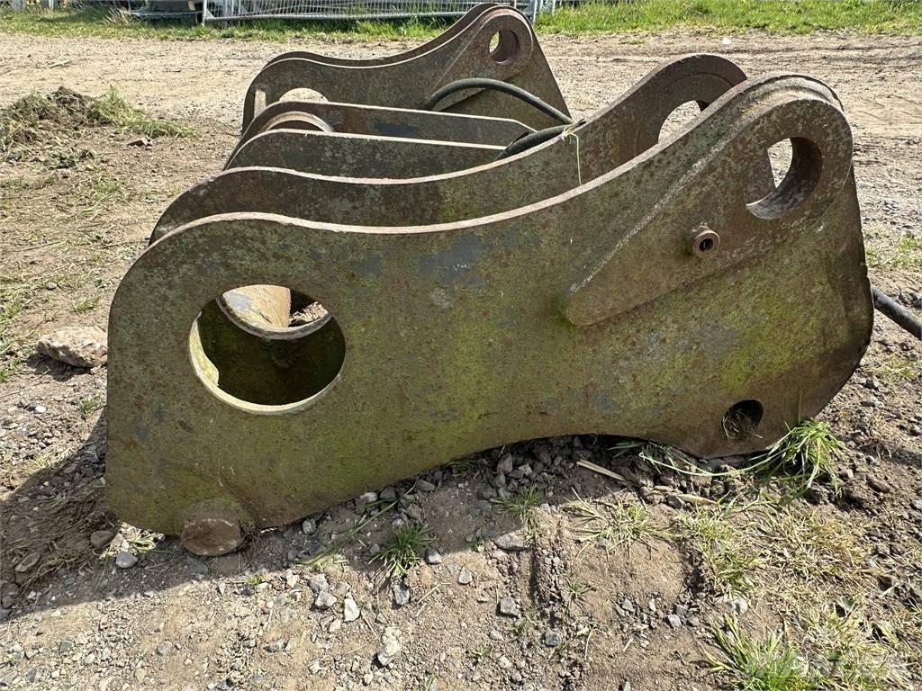 Volvo quick coupler Kolové nakladače