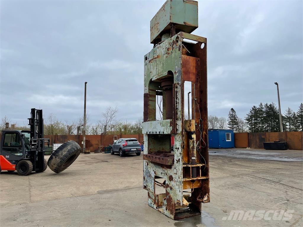 300 ton hydr. presser Ostatní komponenty