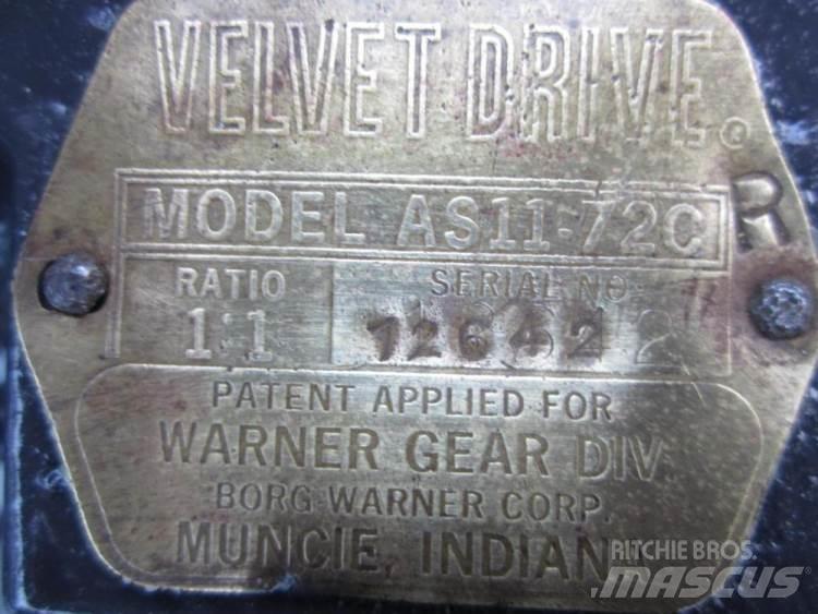 Borg Warner Marinegear Převodovky