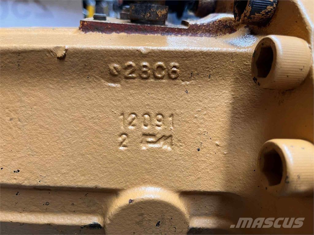 CASE 695SR bagaksel Nápravy