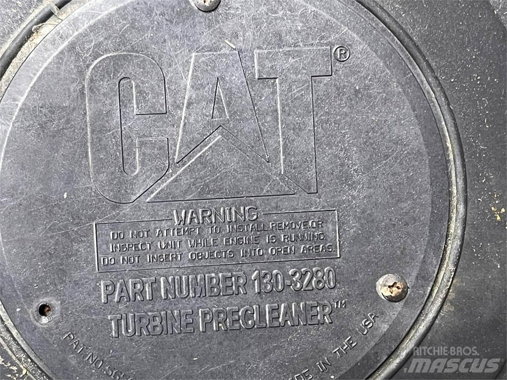 CAT 323D forfilterenhed Stavebnictví - ostatní