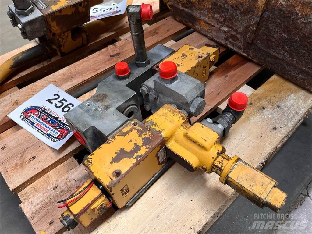 CAT 323D kontraventil Hydraulika
