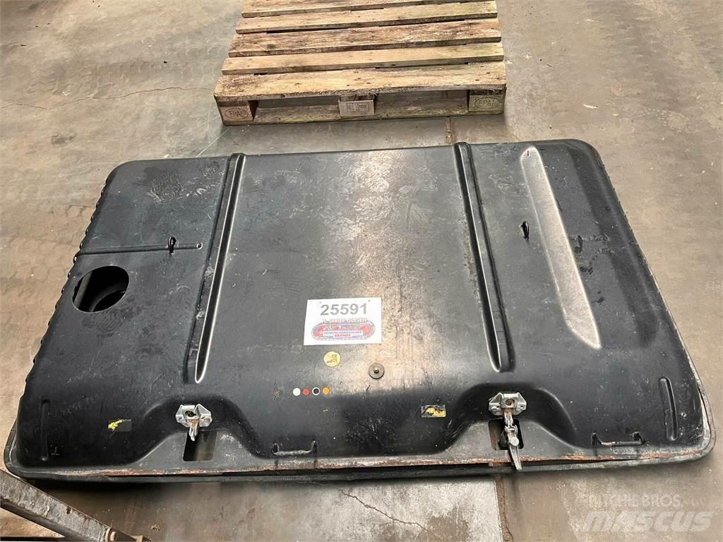 CAT 323D motorhjelm Ostatní komponenty