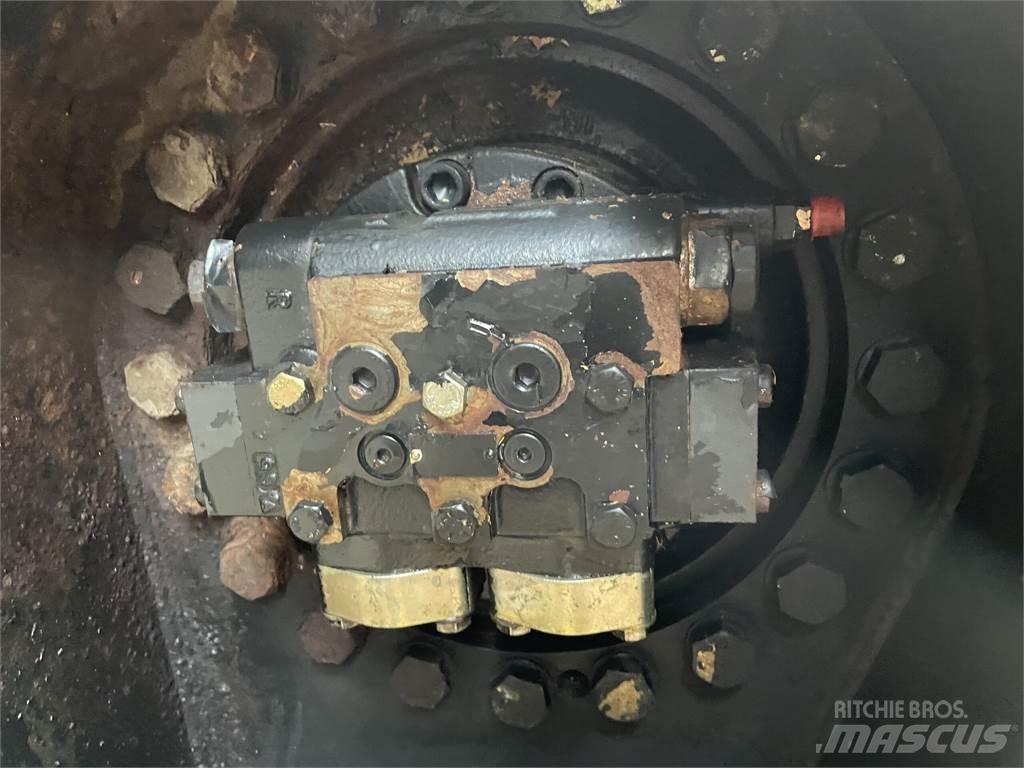 CAT 330B Køregear Převodovka