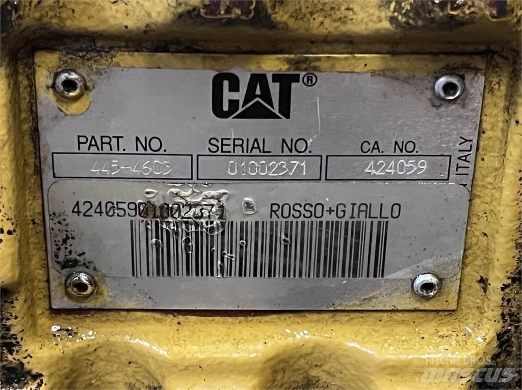 CAT 908M, Frontaksel Nápravy
