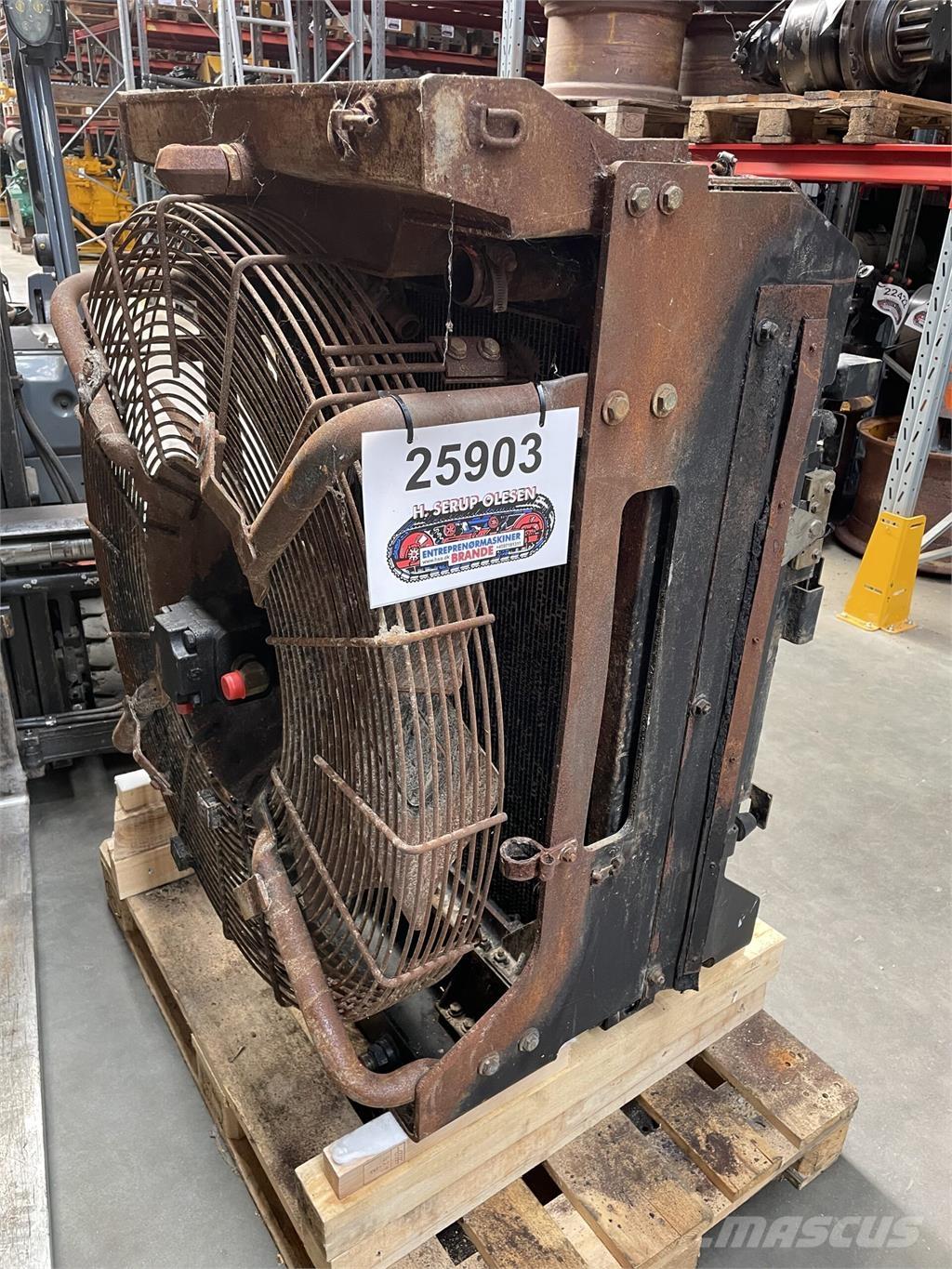 CAT 926GII komplet køler Motory