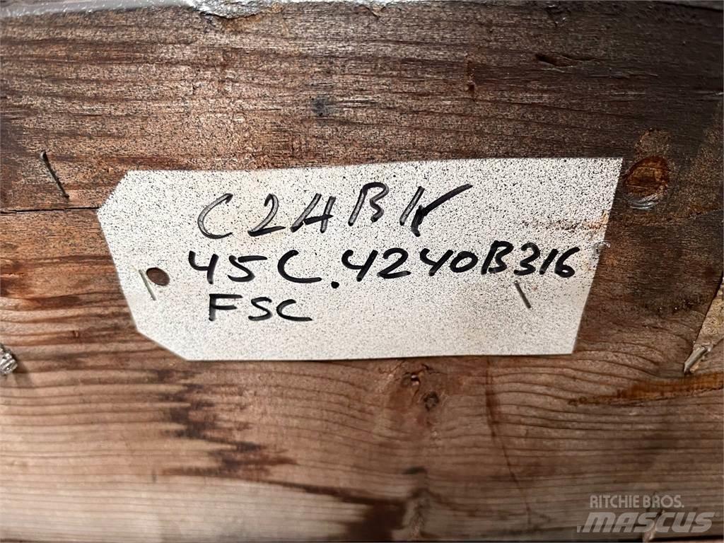 Clark 45C transmission Převodovka