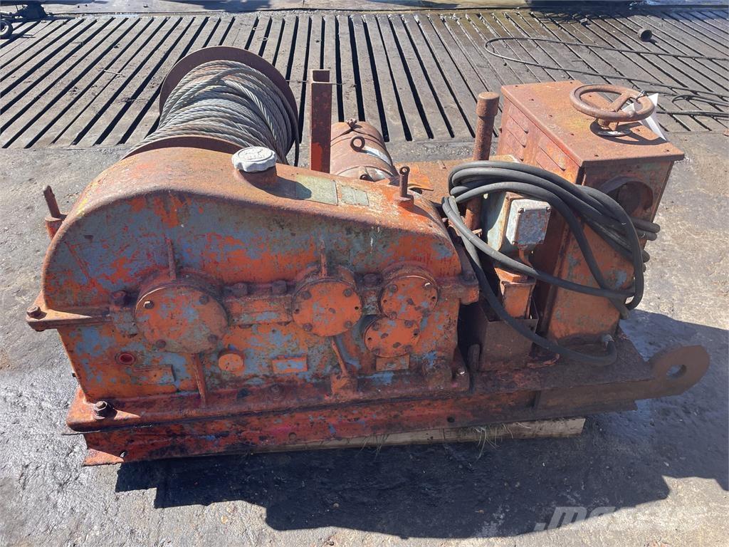  El-spil med gear og bremse. Navijáky, kladkostroje a stavební výtahy