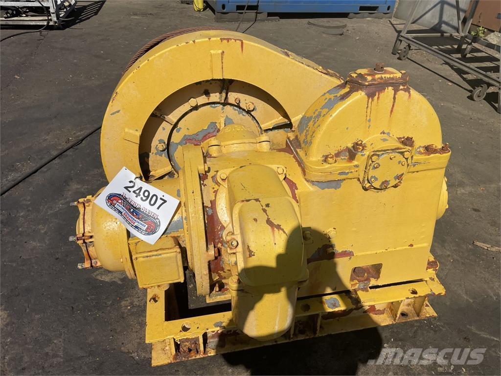  El-spil med gear og bremse Navijáky, kladkostroje a stavební výtahy