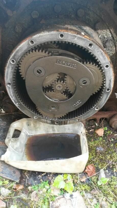 Hitachi EX120-S Køregear Převodovka