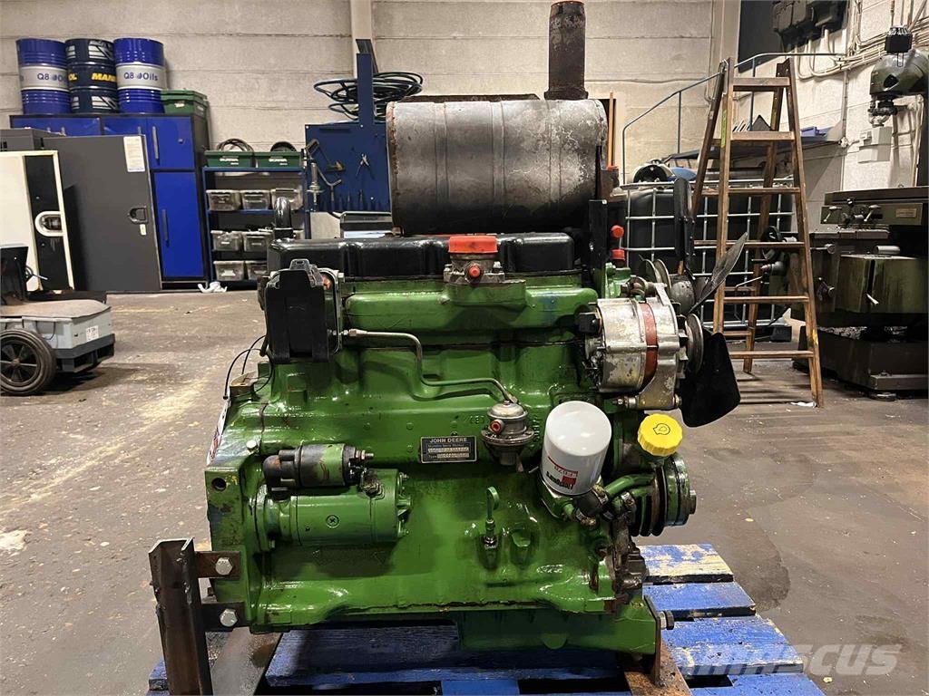 John Deere 4239DL 04 motor Motory