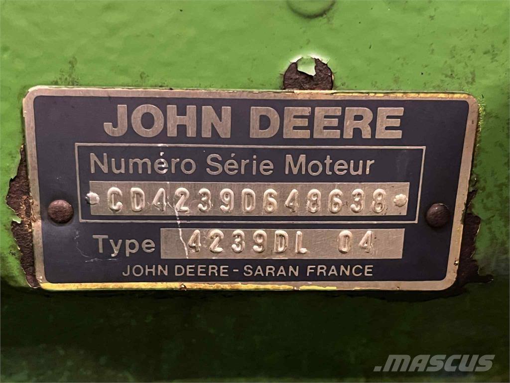 John Deere 4239DL 04 motor Motory