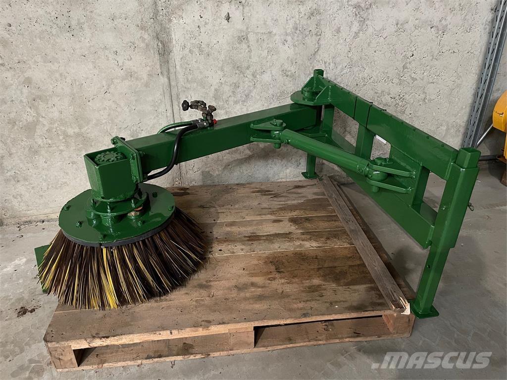  Kost med hydraulisk sving Stavebnictví - ostatní