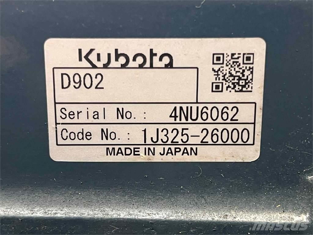Kubota D902-EF07 motor Motory