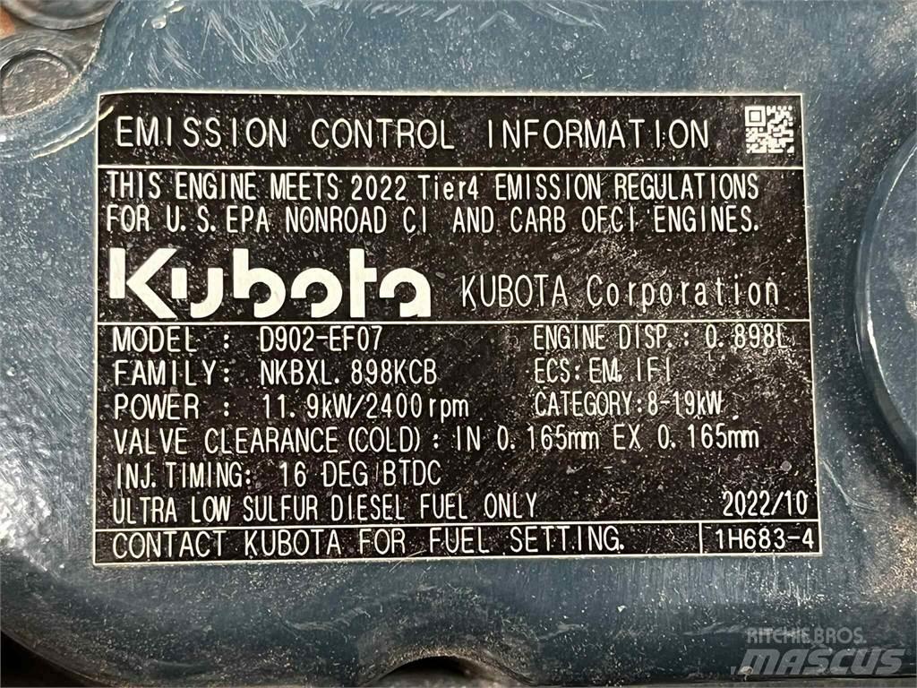 Kubota D902-EF07 motor Motory