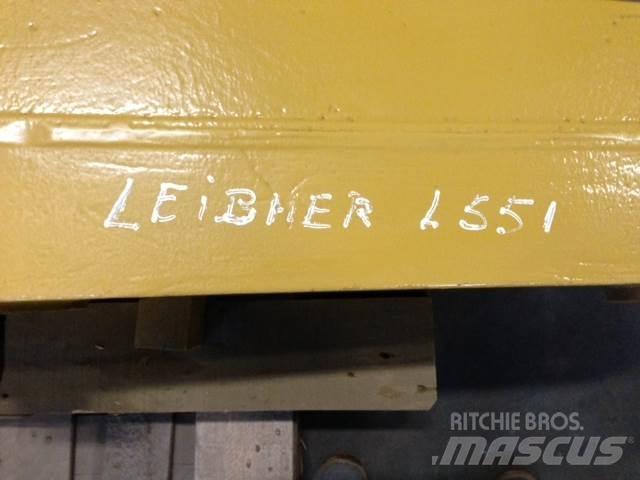 Liebherr L551 Link Arm Ostatní komponenty