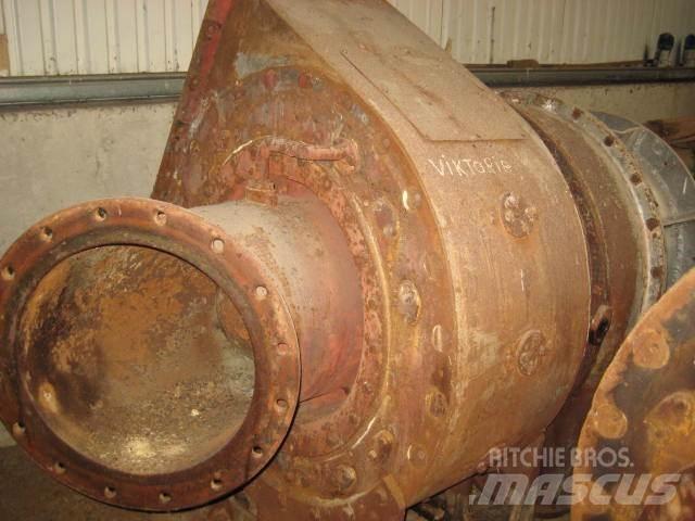 MAN 12V 32/40 turbo - 2 stk Ostatní komponenty