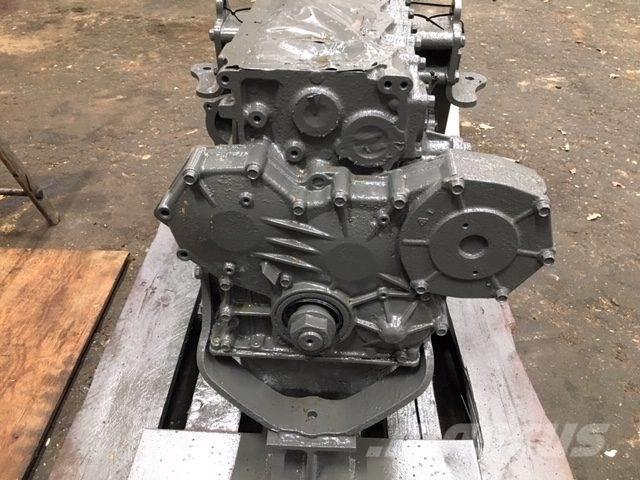  Motorblok ex. Cat 908H Motory
