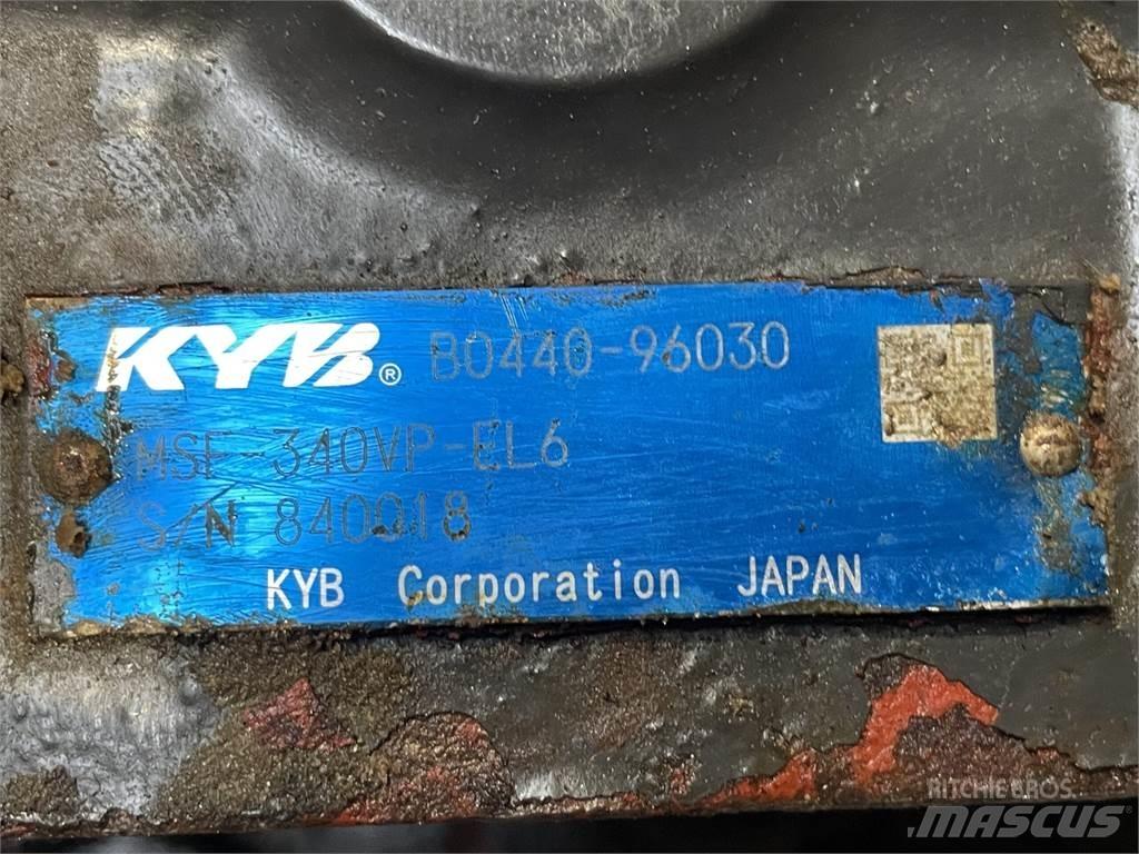 New Holland E485B Køregear Převodovka