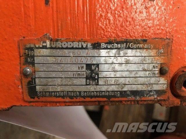  SEW Gearmotor Type R60A Motory