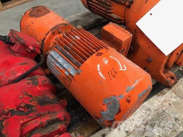  SEW Gearmotor Type R60A Motory