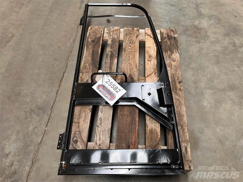 Takeuchi TB1140 dørramme Ostatní komponenty