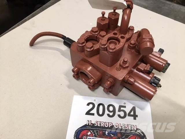  Ventilblok ex. Volvo L180E Hydraulika