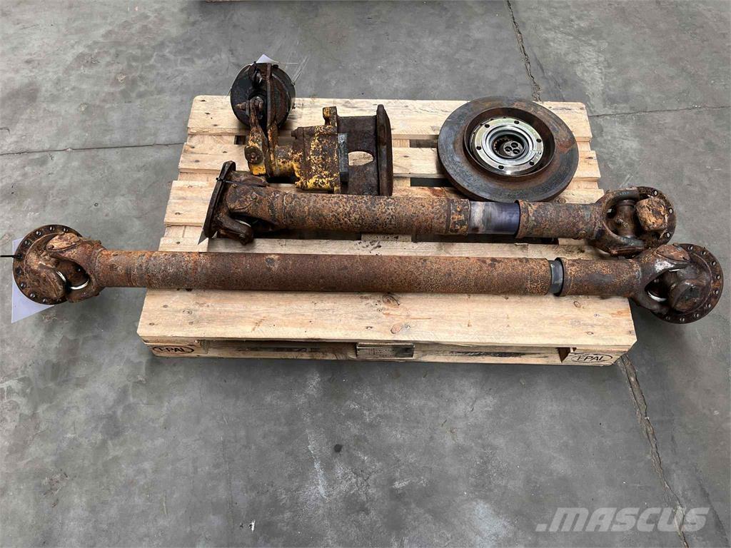 Volvo A25C 6x6 kardan Ostatní komponenty