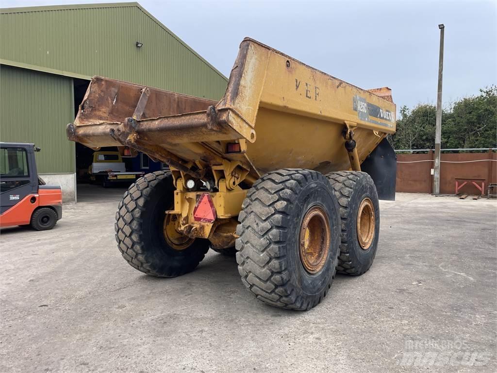 Volvo A25C dumpervogn 6x6 Vyklápěcí dempry