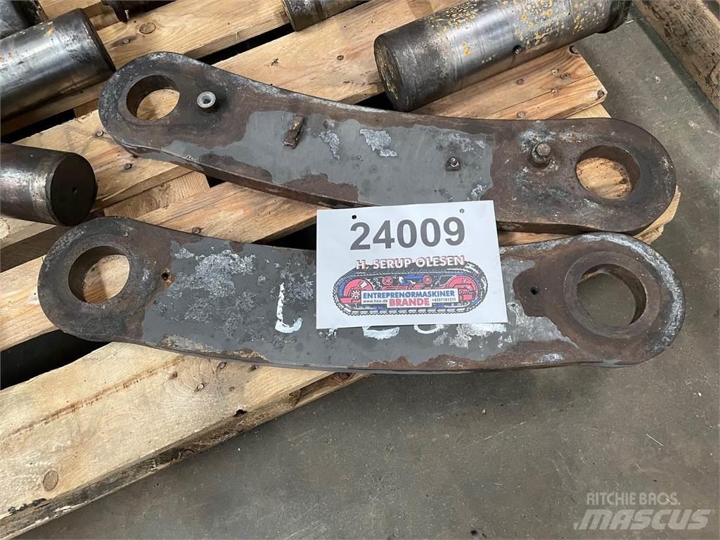 Volvo L120E Link Arm Ostatní komponenty
