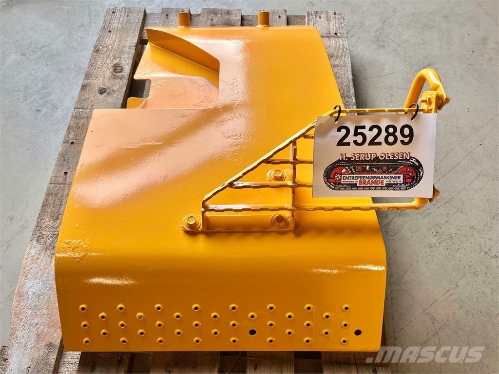 Volvo L120F bagskærm Ostatní komponenty