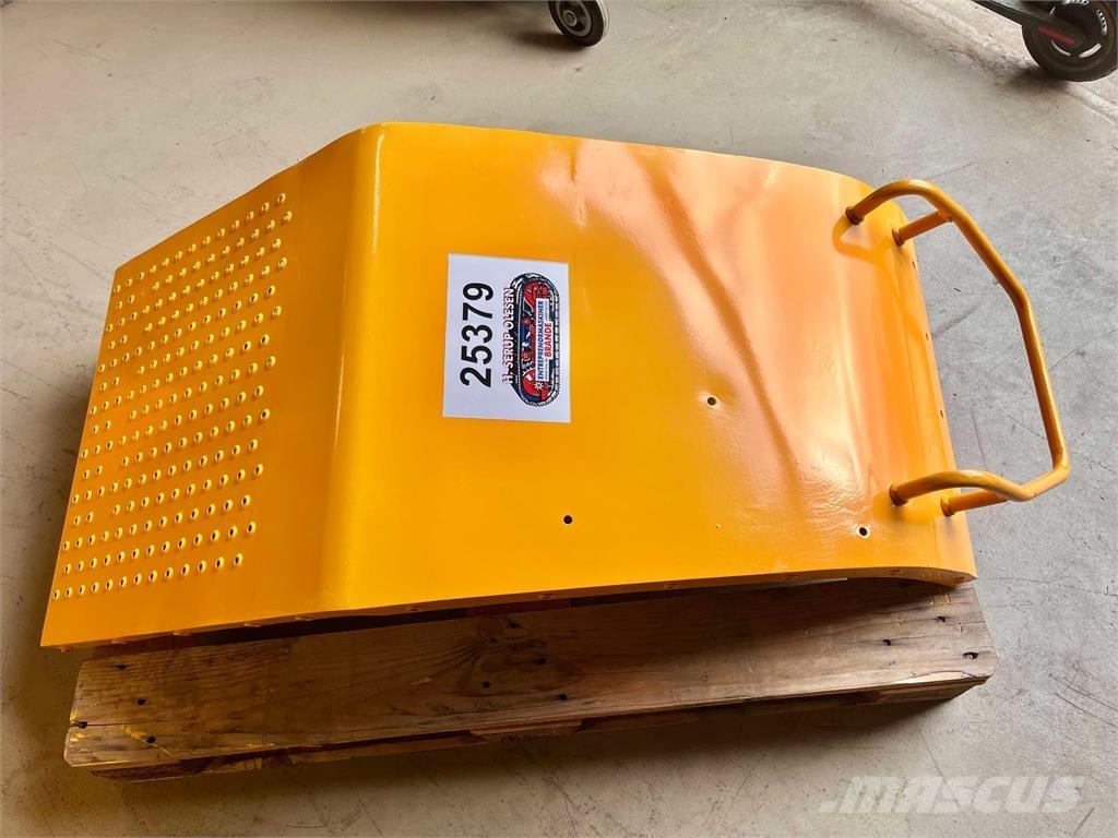 Volvo L120F bagskærm Ostatní komponenty