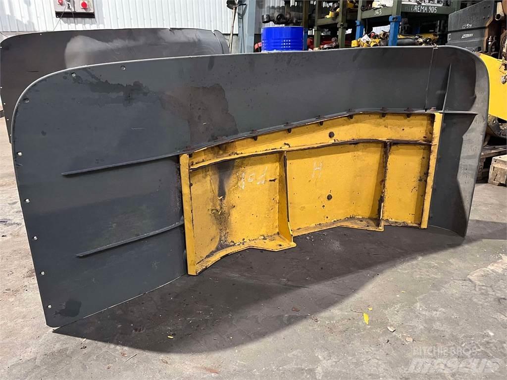 Volvo L120F frontskærm Ostatní komponenty
