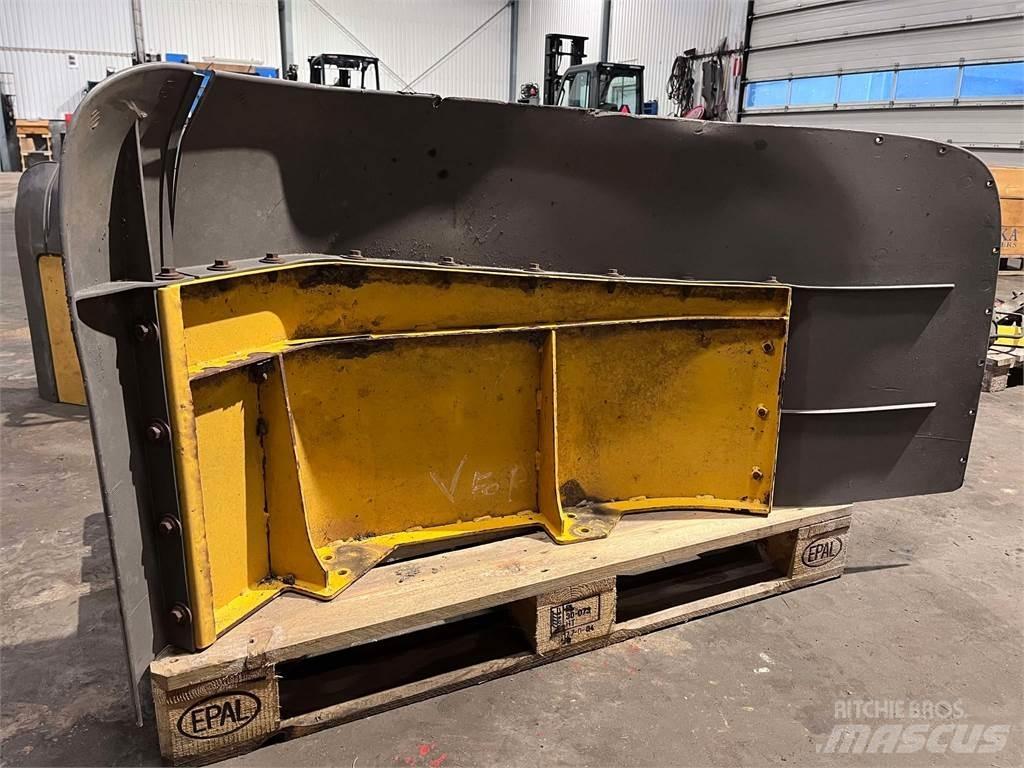 Volvo L120F frontskærm Ostatní komponenty