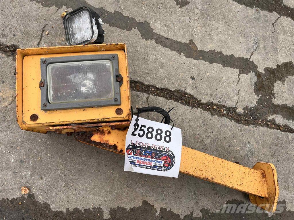 Volvo L220E frontlygte Elektronika