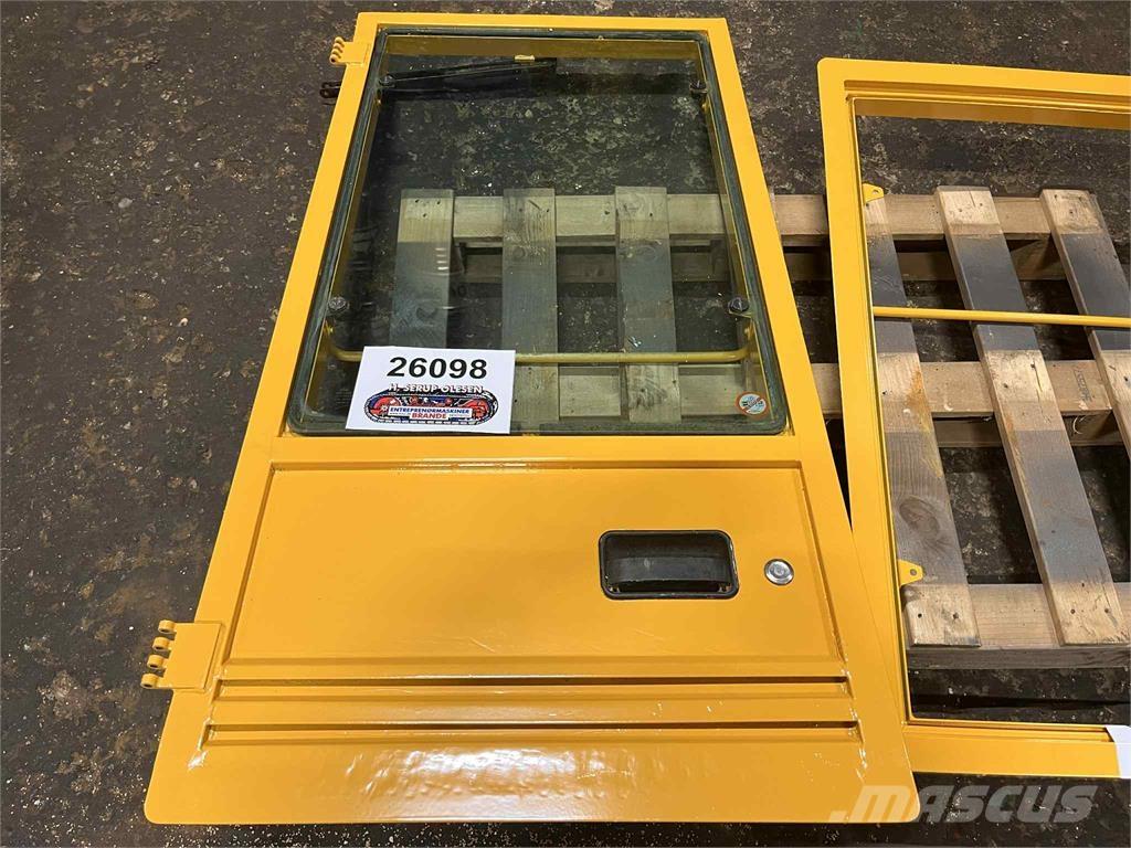 Volvo L70B dør Ostatní komponenty