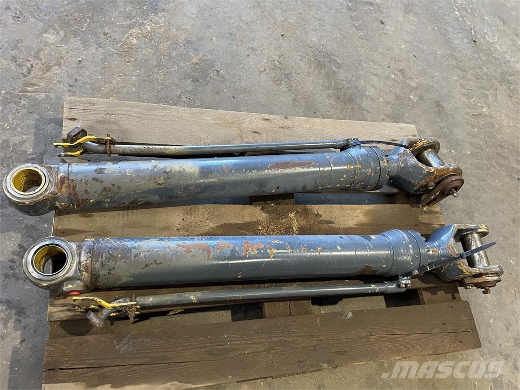 Volvo L70B løftecylinder Hydraulika