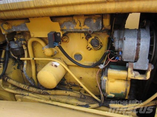 Volvo MK 692 - til ophug Univerzální terénní jeřáby