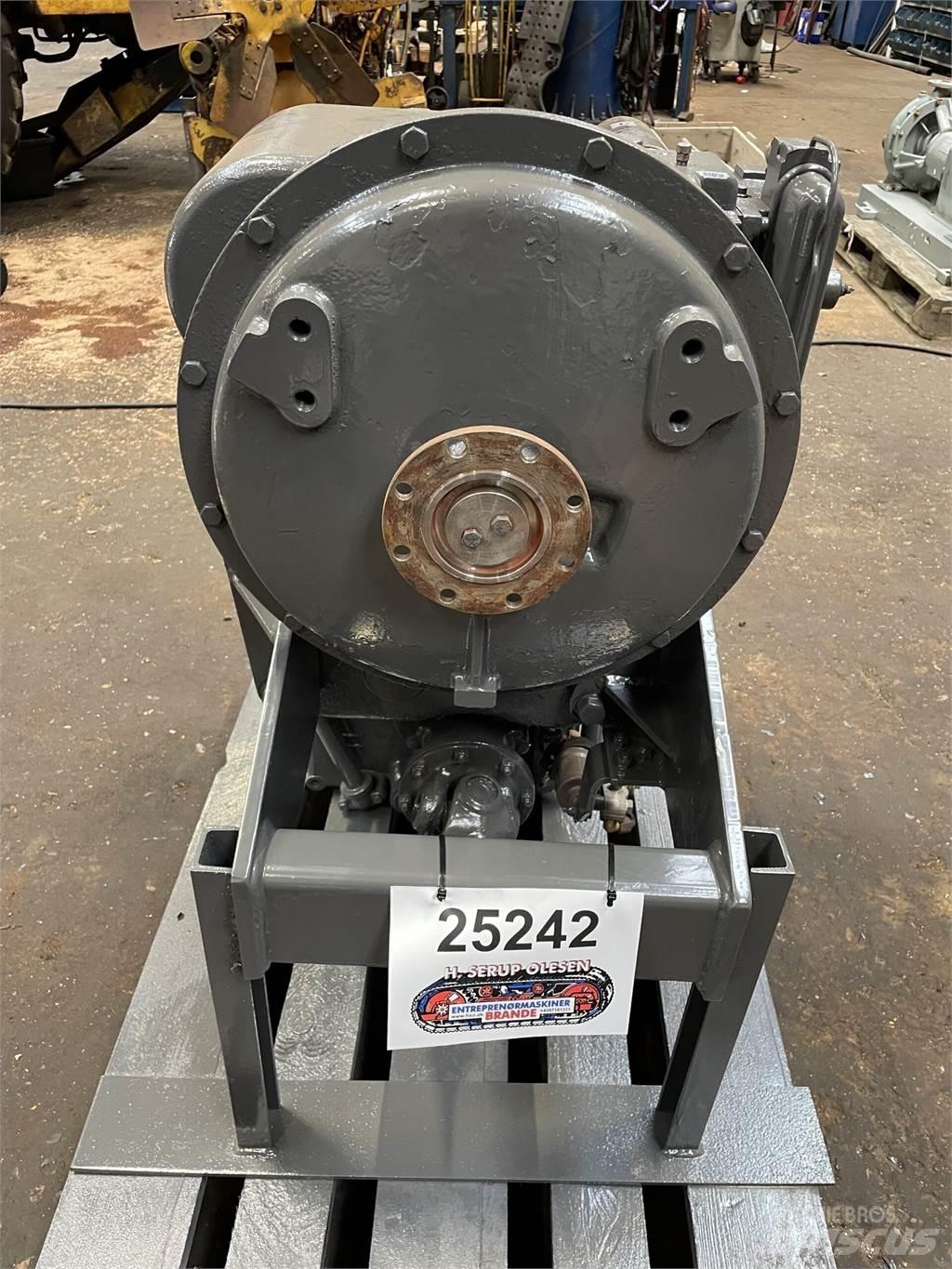 ZF 3WG-180 transmission Převodovka