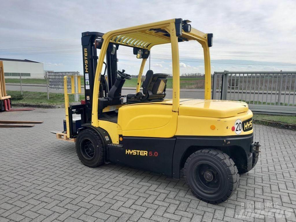 Hyster J5.0XN6 Akumulátorové vozíky