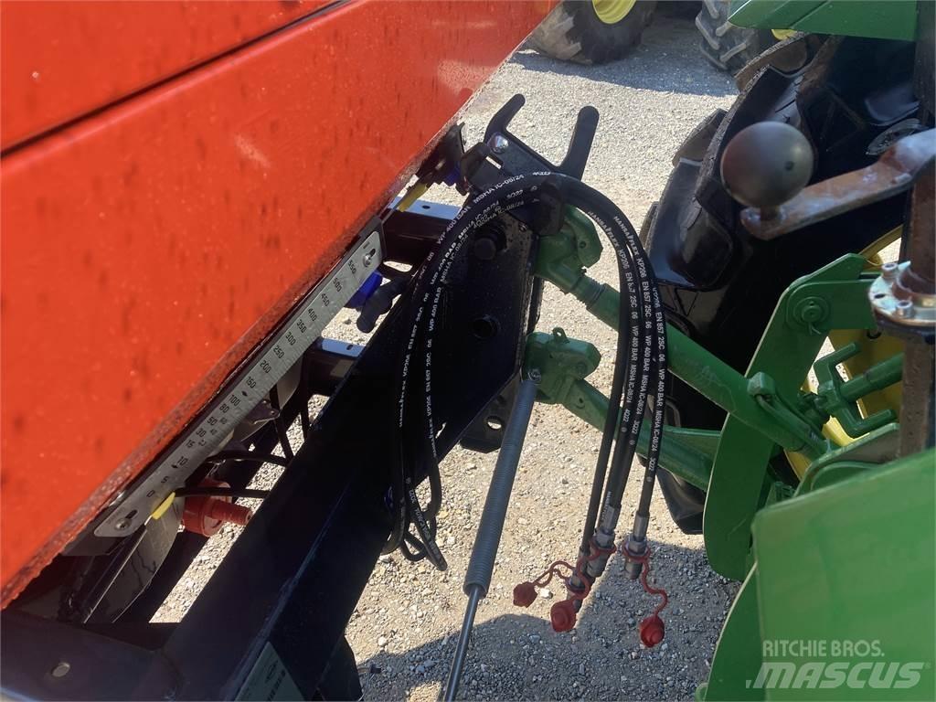 Kuhn MDS Rozmetadlo minerálních hnojiv