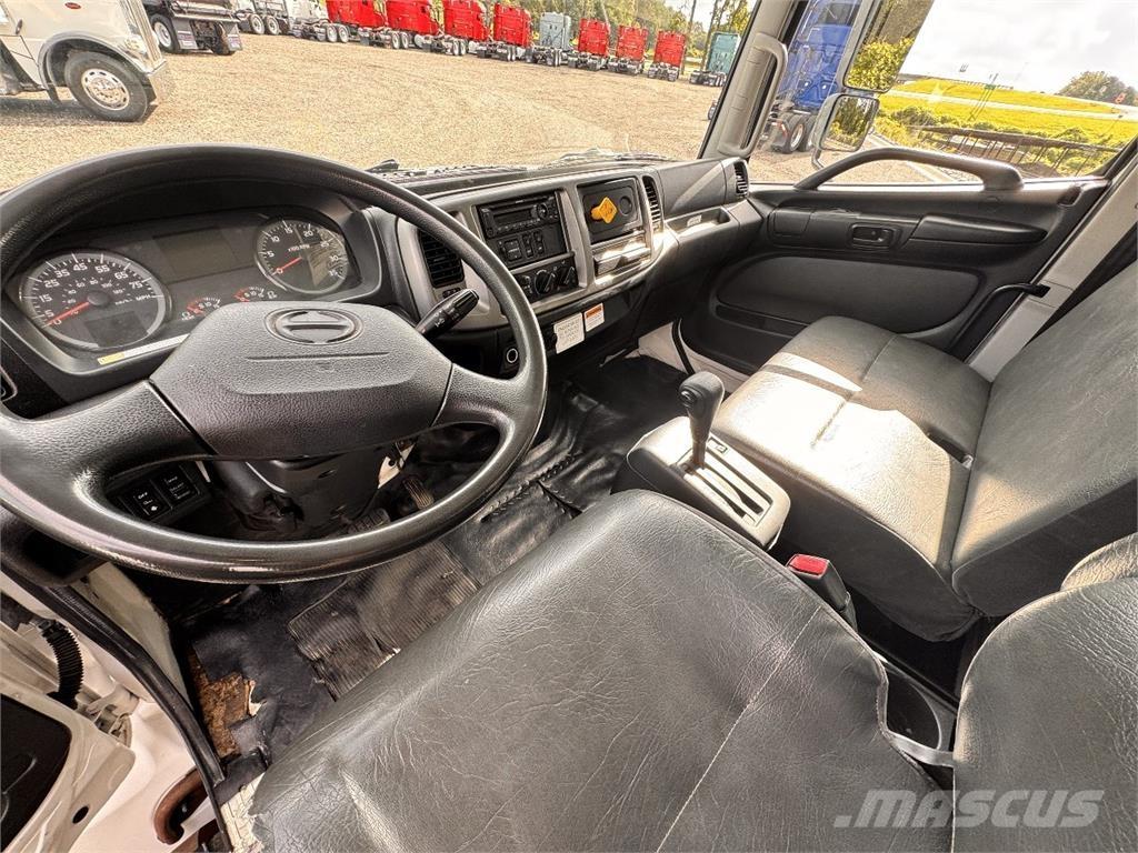 Hino 268 Skříňová nástavba