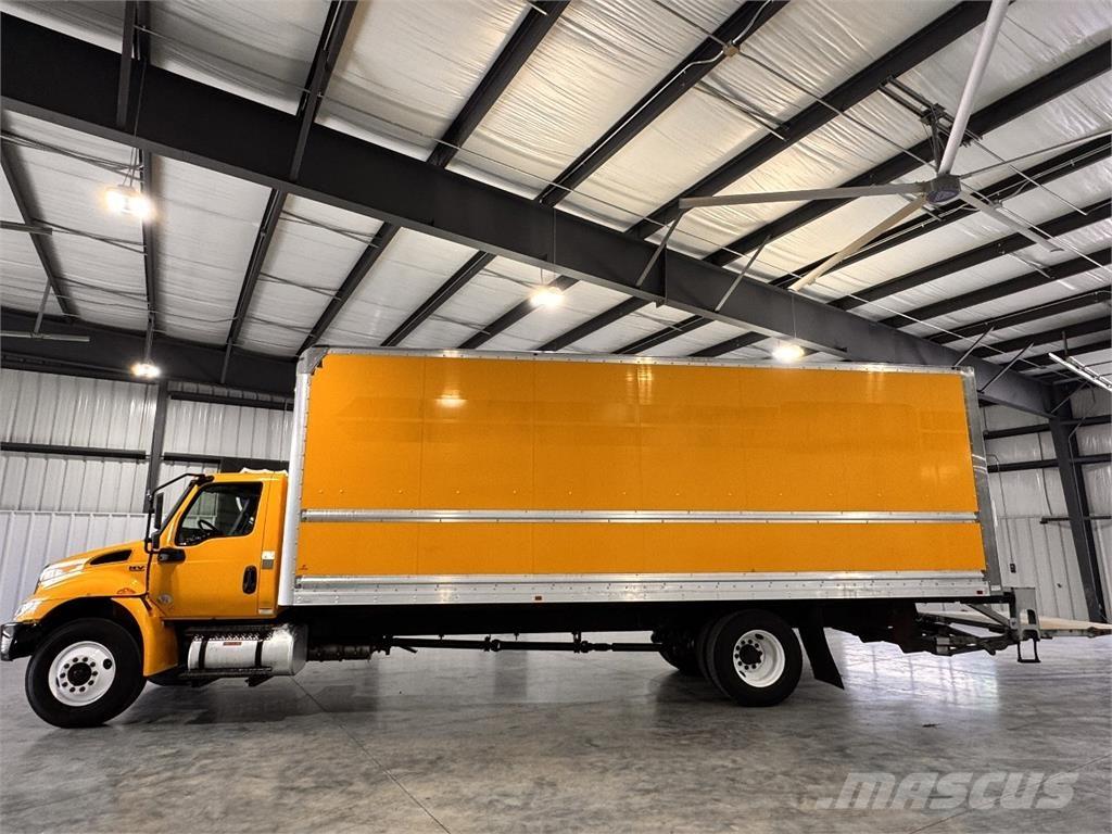 International MV607 Skříňová nástavba