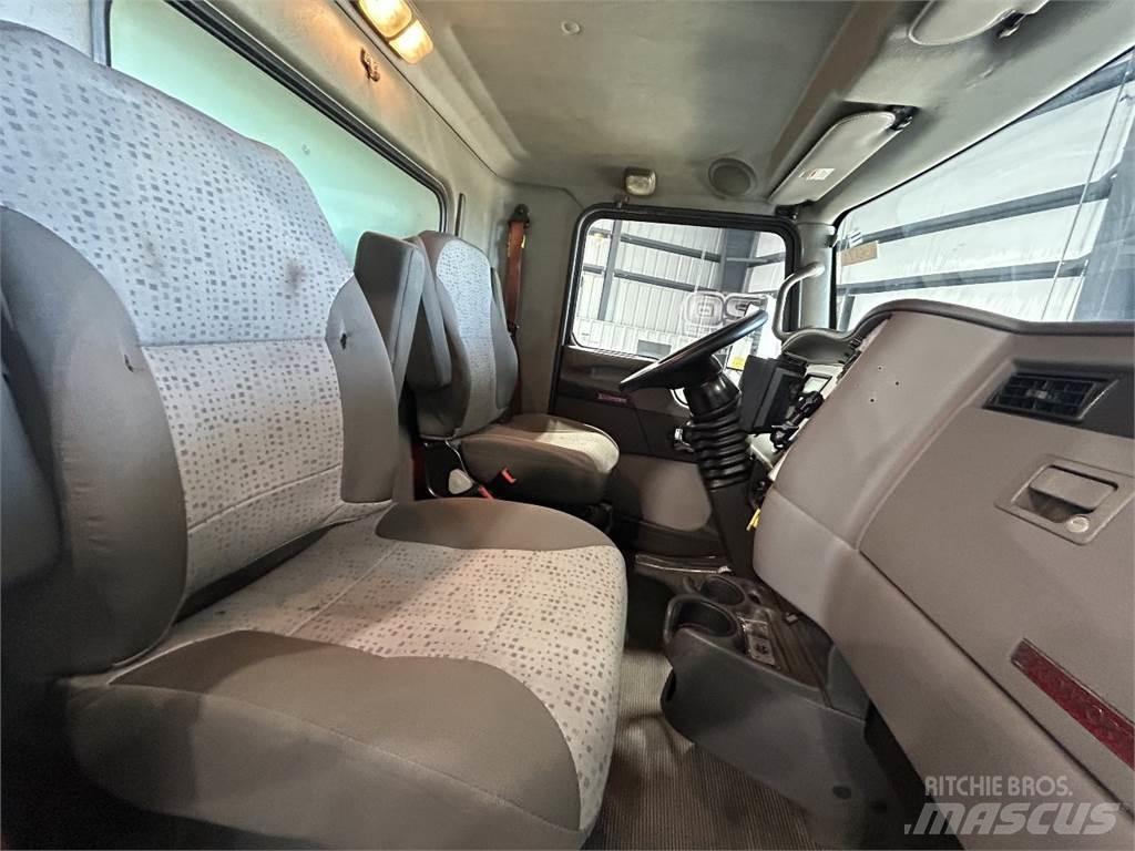 Kenworth T270 Skříňová nástavba