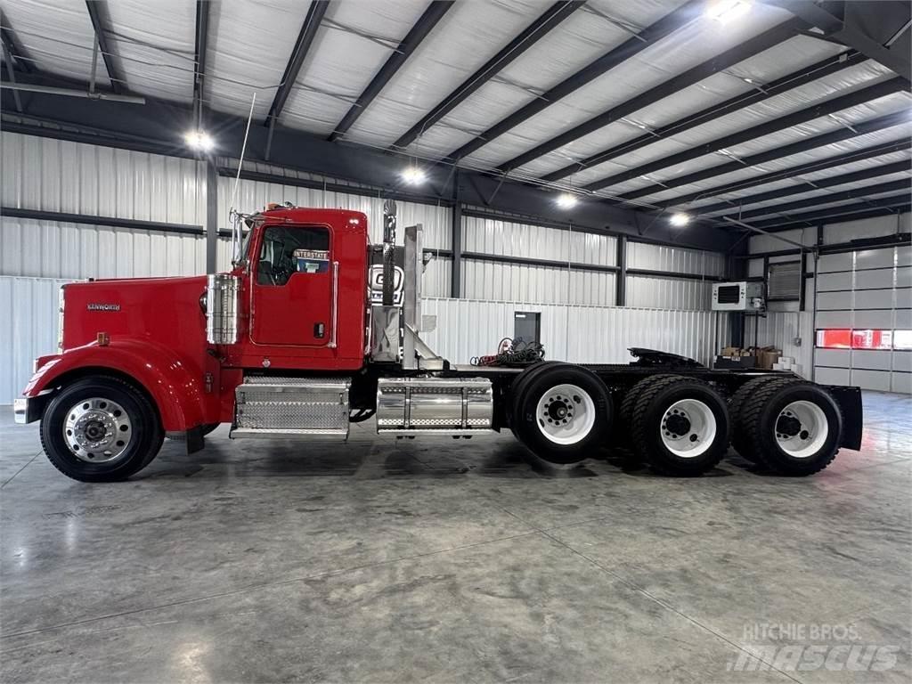 Kenworth W900 Tahače