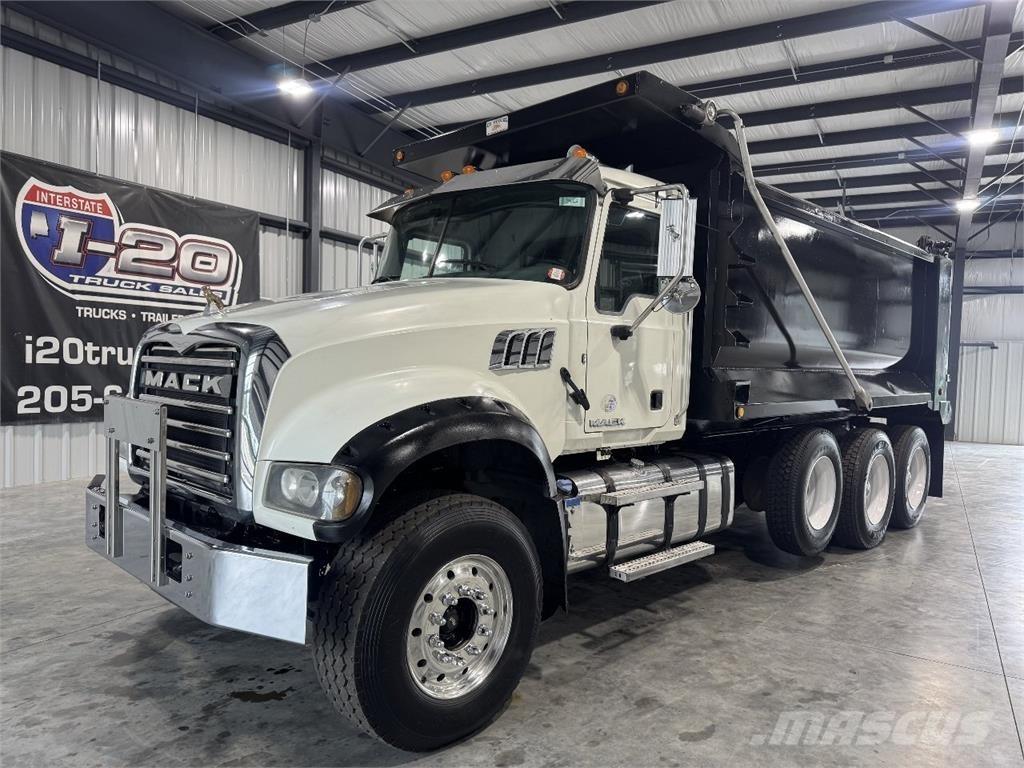 Mack GU713 Sklápěče